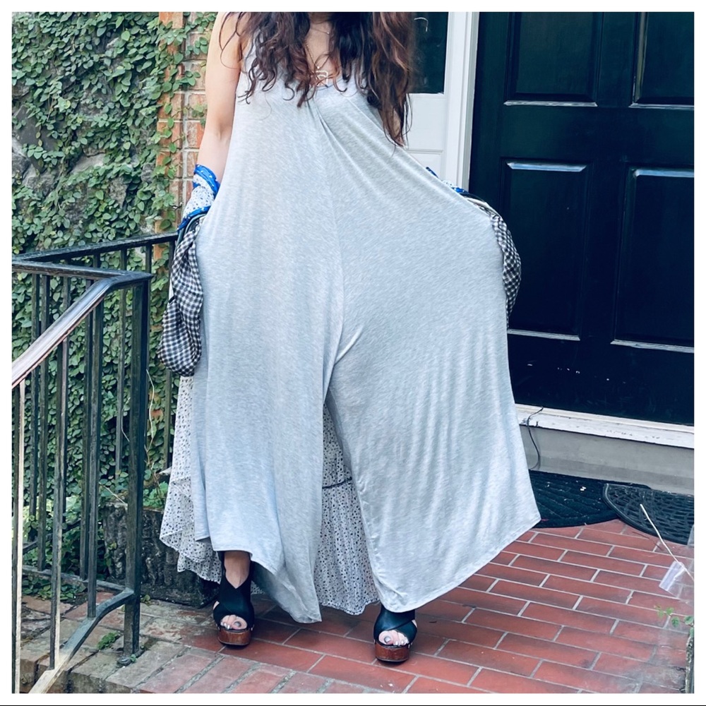 Sleeveless palazzo pants jumpsuit with pockets - Picture 10 of 11